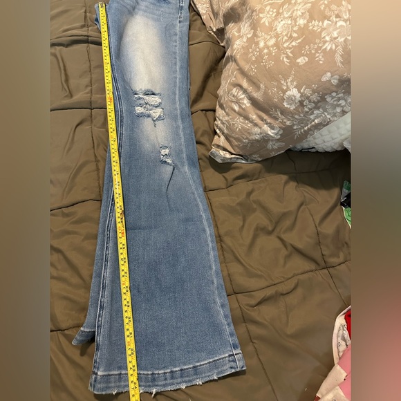 Like New KanCan Distressed Button Fly Flare Leg Jeans Bell Bottoms - Picture 16 of 16